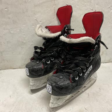 Used Bauer Nsx Junior Hockey Skate White Black Red Junior 02 11855-s000205234