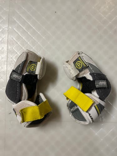 Youth Large Warrior Alpha LX Pro Elbow Pads (Used)