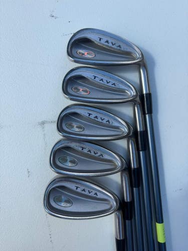 Mizuno Tava 2006 Iron Set 7-PW, SW Ladies Flex Standard NICE