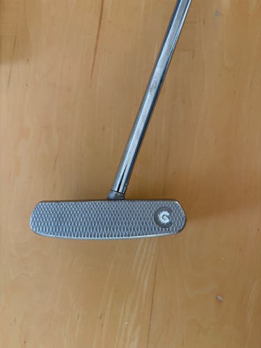 2016 Cleveland Huntington Beach 6 Mallet Right Handed Putter Steel Shaft (Used)