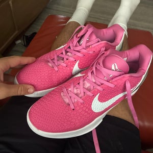Men's Size M 10.0 (W 11.0) Nike Kobe 6 Shoes (Used)