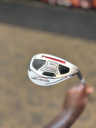 XE1 The Ultimate Right Handed Wedge 65 Degree Steel Shaft (Used)
