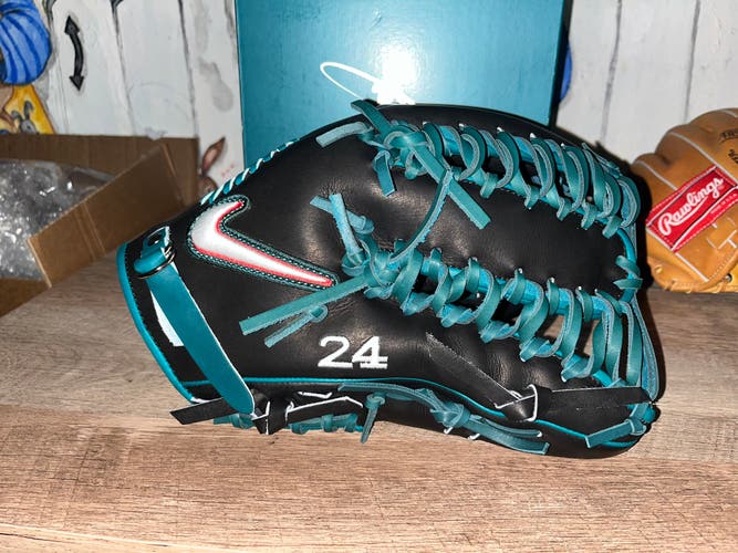 Nike Shado Elite J RH Baseball Glove 12.75" (New)