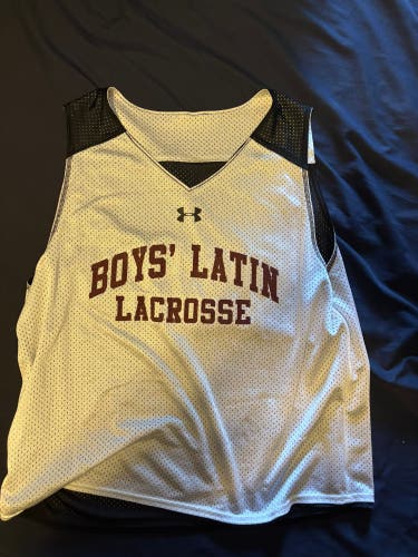 Boys’ Latin Lacrosse Pinnie (Used)