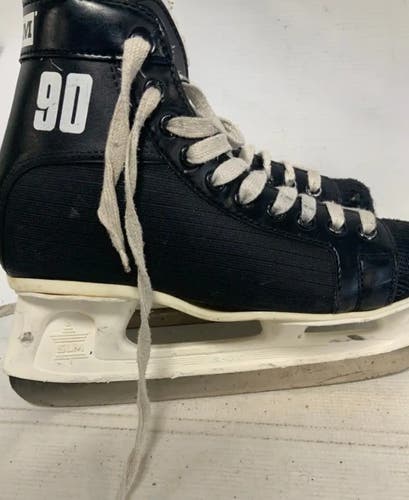 Black CCM Champion 90 Hockey Skates Regular Width Pro Stock 8 (Used)