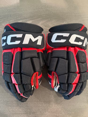 CCM HGCL Crazy Light Pro Stock Hockey Gloves 15" Blackhawks JONES 3627