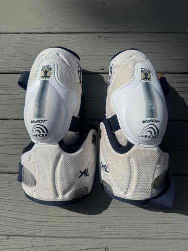 Senior Extra Large Reebok 7K Pro Elbow Pads (Used)
