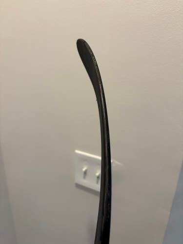 Intermediate CCM JetSpeed FT8 Left Hand Hockey Stick P28 65 Flex (Used)