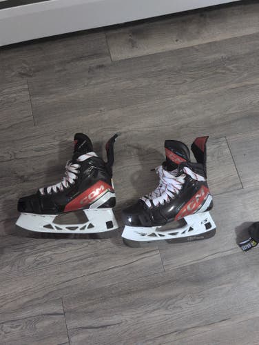 CCM JetSpeed FT6 Pro Hockey Skates Wide Width Size 6 (Used)