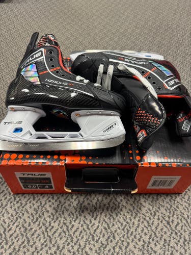 True HZRDUS 9x Hockey Skates Regular Width 6 (New)