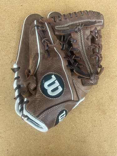 Wilson A900 LH Infield Baseball Glove 11.75" (Used)