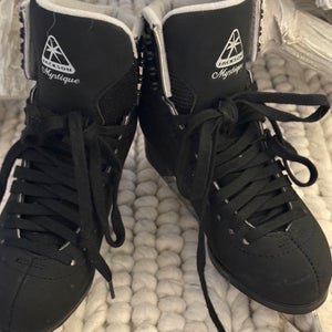 Jackson Ultima Mystique Figure Skates B Junior 2.5 (Used)