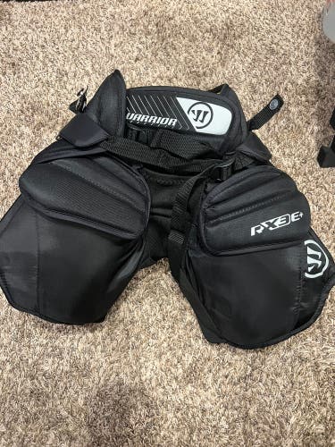 Junior Medium Warrior Ritual X3 E+ Hockey Goalie Pants (Used)