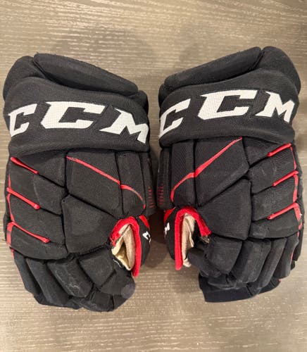 CCM JetSpeed FT1 Hockey Gloves Blackhawks Pro Stock 14” (Used) 3334