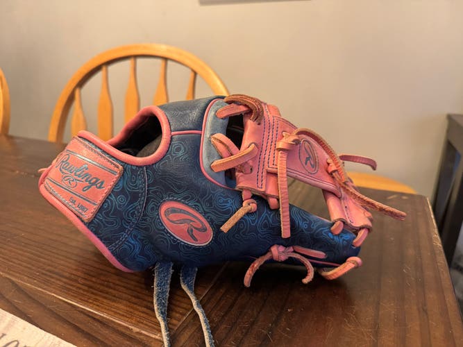 2025 Rawlings Heart of the Hide RH Infield Baseball Glove 11.5" (Used)