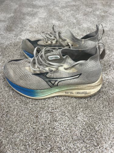 White Men's Size M 8.5 (W 9.5) Adult Mizuno Neo Zen Shoes (Used)
