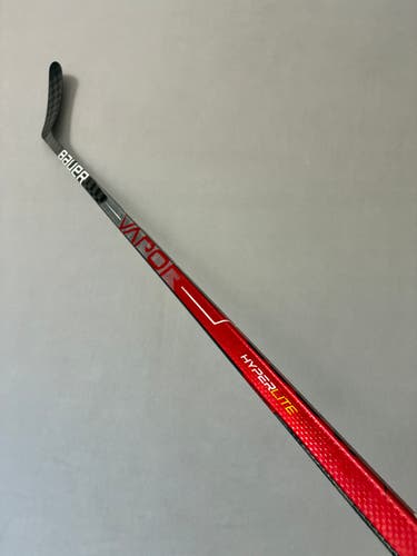 Like New 87 Flex Senior Bauer Vapor ADV (Hyperlite dress) Right Hand Hockey Stick - Red