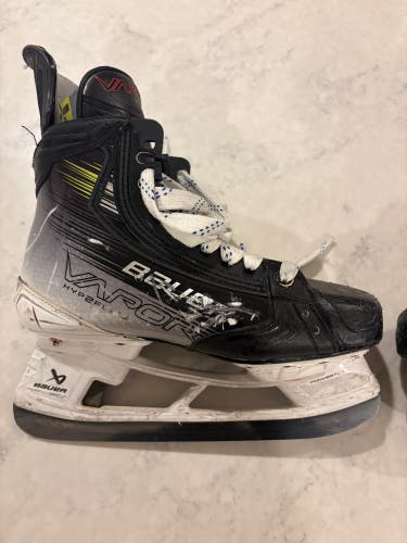 Bauer Vapor Hyperlite 2 Skates Size 5.5 Fit 2 w/ fly-ti blades and superfeet carbon pro insoles