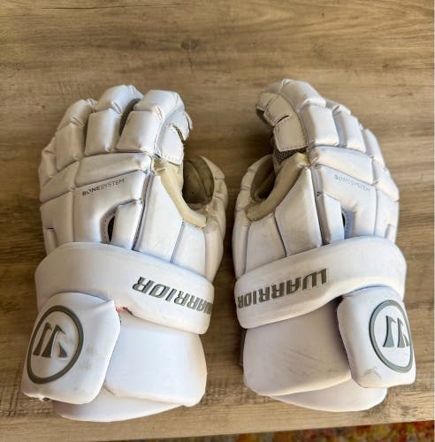 Warrior Burn Lacrosse Gloves (Used)
