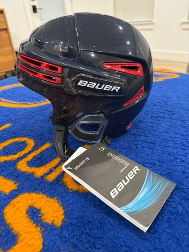 Medium Bauer Re-Akt 75 Helmet (New)