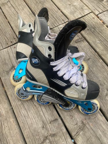 Bauer Vapor Inline Skates Size 4 (Used)