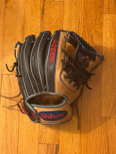 2018 Wilson A2000 DP15 RH Infield Baseball Glove 11.5" (Used)