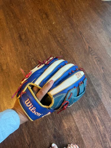 Wilson A2K MB50 Mookie Betts Game Model 12.5” Outfield Glove – Rare Exclusive Colorway
