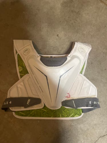 Medium/Large Adult Maverik M5 Shoulder Pads (Used)
