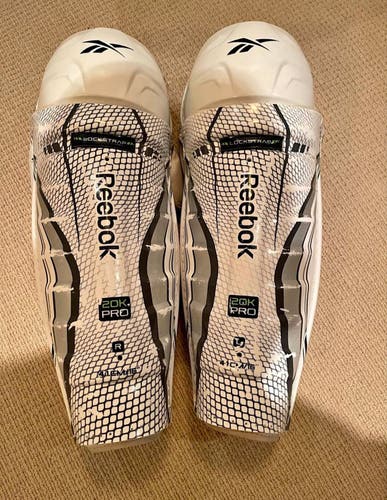 Pro Stock Senior Reebok 20K / CCM 21K 16" Shin Pads