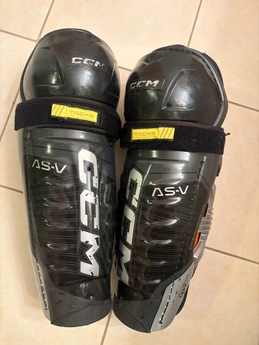 Senior CCM Tacks AS-V 15" Shin Pads