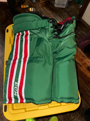 Senior Large CCM hp UCLX Hockey Pants (New)