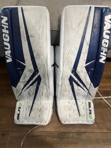26" Vaughn SLR4 Goalie Leg Pads (Used)