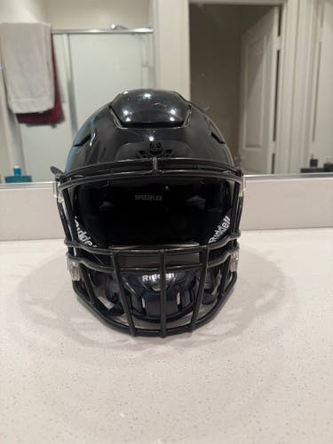 Adult Medium Riddell SpeedFlex Helmet (Used)