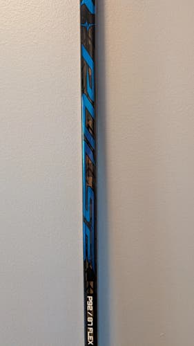 Bauer Blue Pulse Right Handed Hockey Stick P92 87 Flex (New)