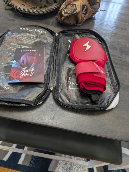 Red Sliding Mitt (Used)