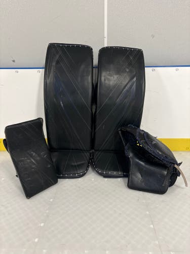 34" 2023 Bauer Hyperlite 2 Regular Goalie Full Set Pro Stock (Used)