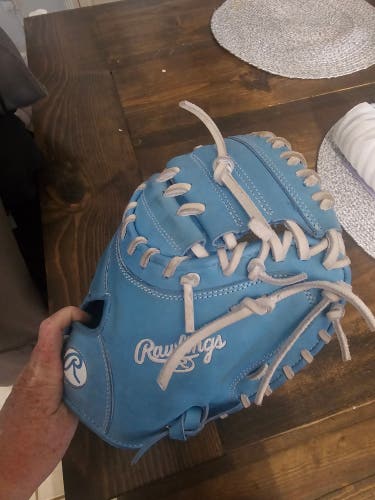 2025 Rawlings RH Heritage Series Baseball Glove 33"