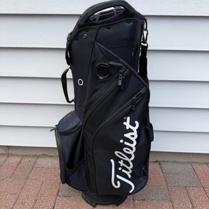 Titleist 2025 Cart 14 Way Dividers Golf Bag Navy Blue Black White Logos