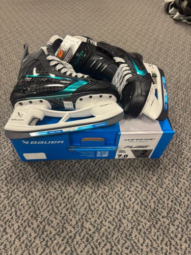 Bauer Supreme Fuse Hockey Skates 7 (New) Fit 2