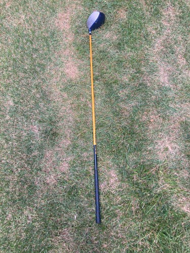 Rawlings 400cc Driver, 10.5° loft, fitted with a Rawlings AccuFlo low-torque graphite shaft