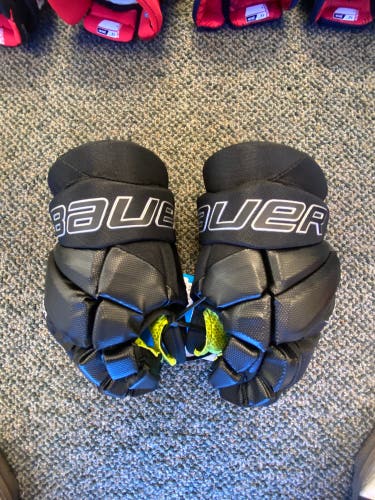 NEW Bauer Vapor 3X Black Gloves 11"