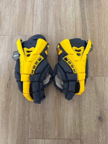 Michigan Wolverines Maverik Rome Lacrosse Gloves