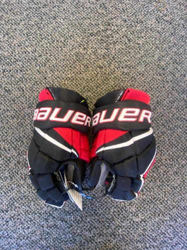 NEW Bauer Vapor 3X Pro Black/Red Gloves 11"