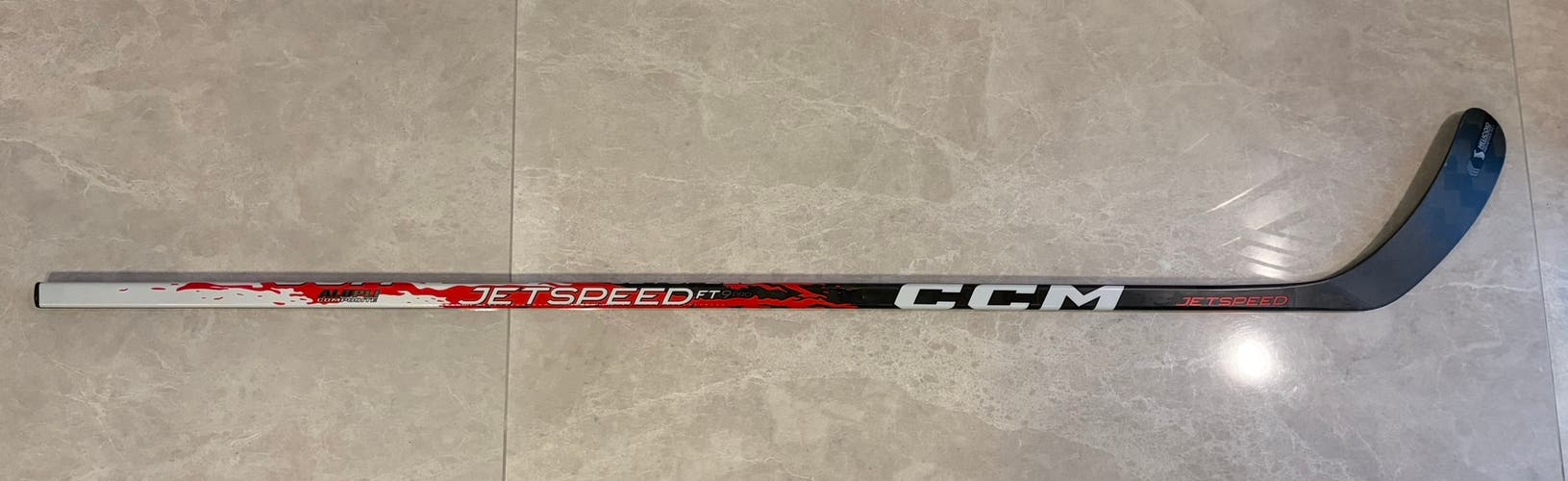 Senior CCM Jetspeed ft9 pro Right Handed Hockey Stick P29 75 Flex (New) Red