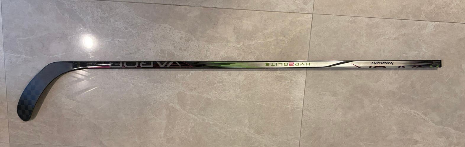 Senior Bauer Vapor Hyperlite 2 Right Handed Hockey Stick P92 70 Flex (New)
