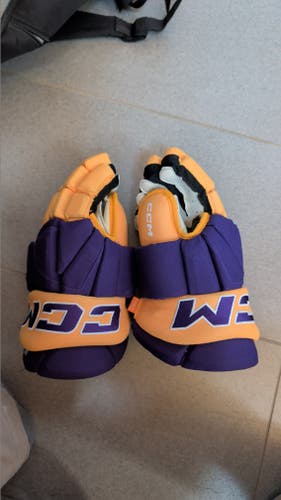 CCM HG95 Gloves 14" (New)