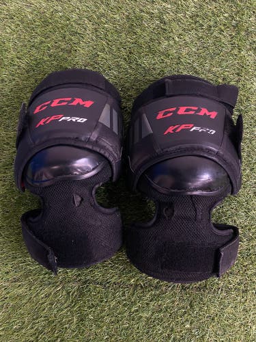 CCM KP Pro Goalie Knee Pads | Senior