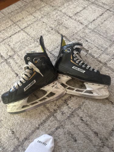 2018 Bauer Supreme S29 Hockey Skates Regular Width 7.5 (Used)