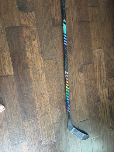 Intermediate Warrior Super Novium Right Handed Hockey Stick W28 55 Flex (Used)