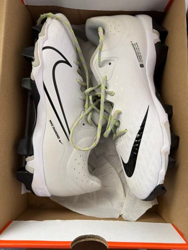 White Women's Size M 10.0 (W 11.0) Nike Hyperdiamond 4 Pro Low Top Molded Cleats (New)